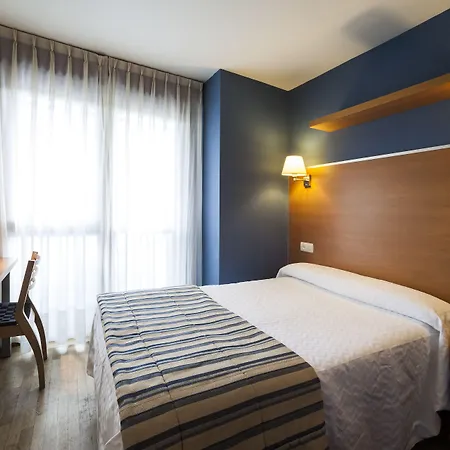 מלון La Polar 2*